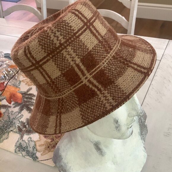 Woman’s Fedora NWT - Picture 3 of 7
